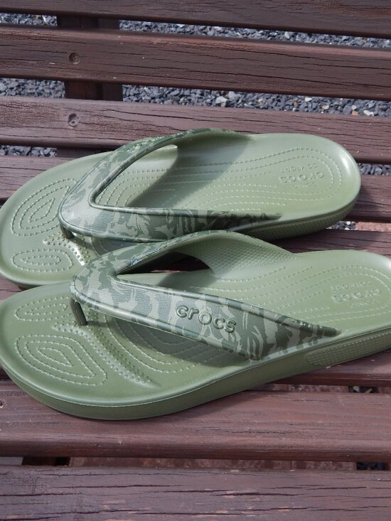 Camo Tropical Print Croc Flip Flops Mens Size 11 Army Green NEVER WORN main image 7
